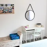 Golden Palms Paradise Garden דירה