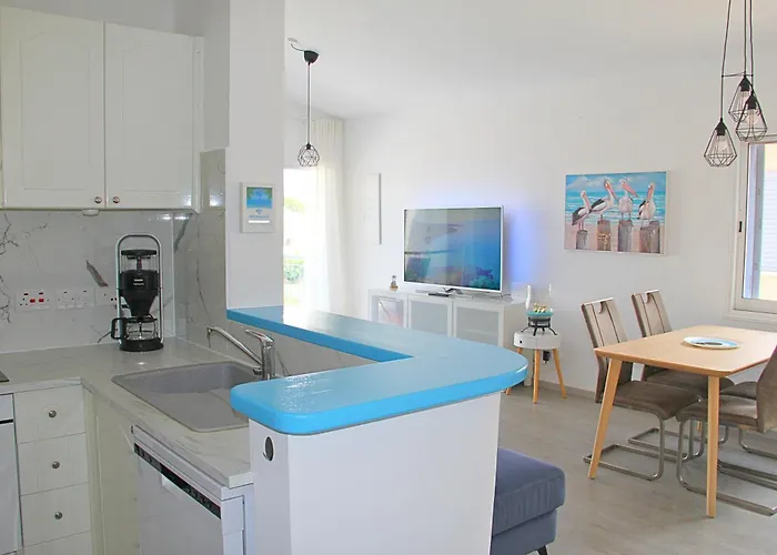 Golden Palms Paradise Garden