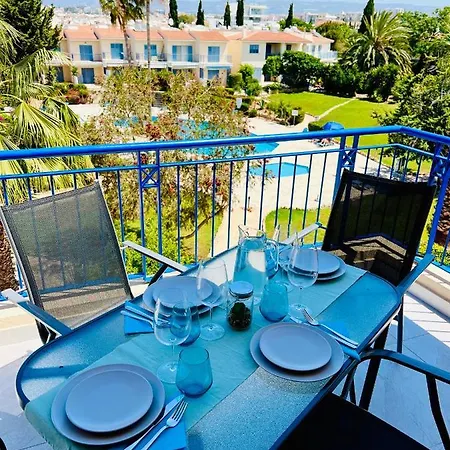 Golden Palms Paradise Garden 公寓 Paphos