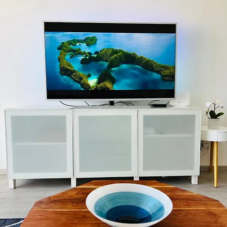 Golden Palms Paradise Garden 公寓 Paphos